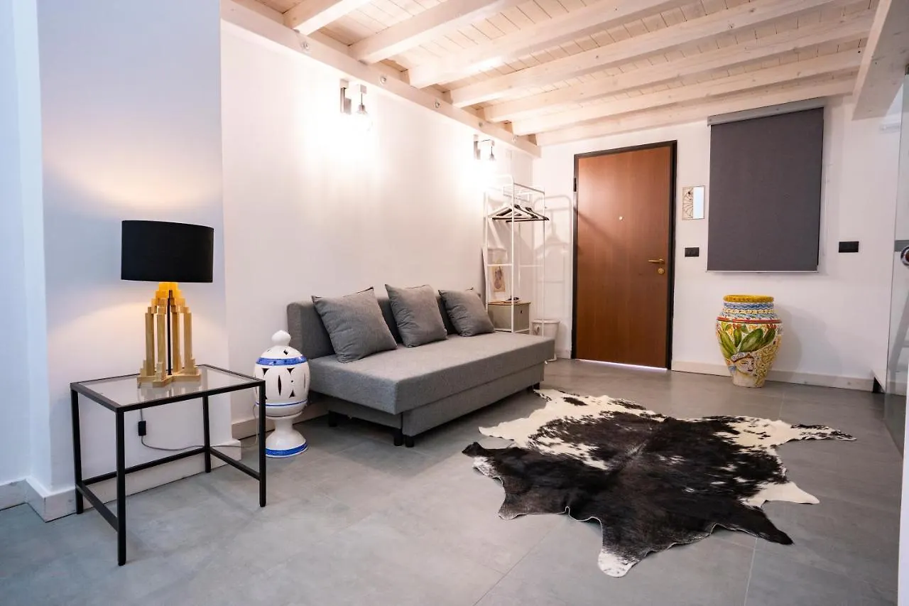 Ursino Tiny House Apartment Catania Italy